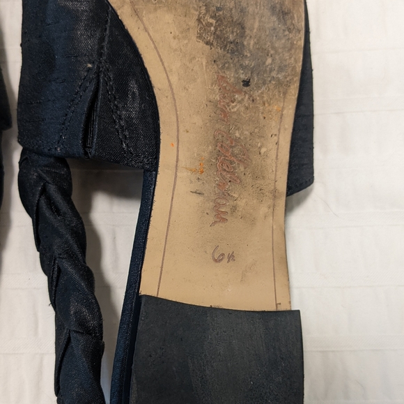 Pointed toe, black Sam Edelman satin loafers/mules in EUC - Picture 7 of 8